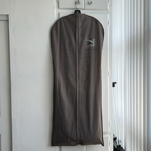 BCBG black and white embroidered halter with mermaid cut - Picture 8 of 9